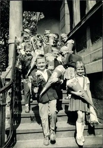 Ak Glückwunsch Einschulung, Erster Schultag, Kinder, Zuckertüten, Aus deutschen Landen 1965