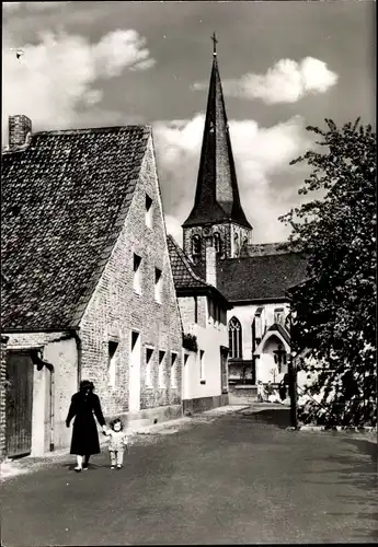 Ak Grefrath am Niederrhein, Kirchgasse, St. Laurentiuskirche