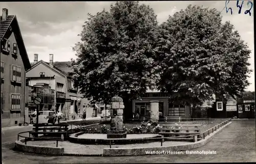 Ak Walldorf in Hessen, Bahnhofsplatz