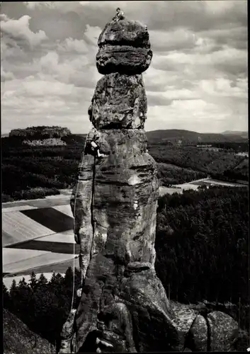 Ak Königstein an der Elbe Sächsische Schweiz, Kletterer an der Barbarine