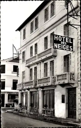 Ak Lourdes Hautes Pyrénées, Hotel des Neiges, Avenue Saint Joseph