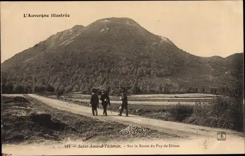 Ak Saint Amant Tallende Puy de Dôme, Sur la Route du Puy de Dome