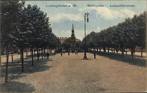 Ak Ludwigshafen am Rhein, Marktplatz, Luitpoldbrunnen