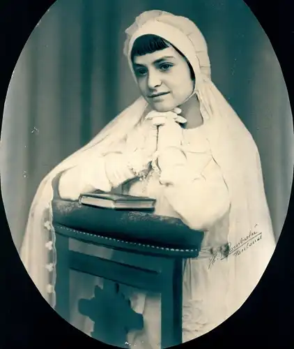Foto Combalie, Henri, Toulouse, Portraitfotografie, Mädchen, Kommunion