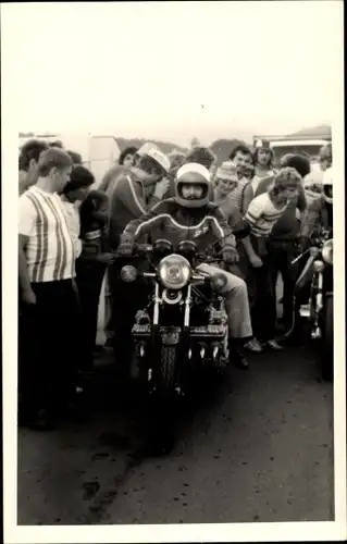 Foto Frohburg in Sachsen, Frohburger Dreieck Rennen, Motorräder am Start