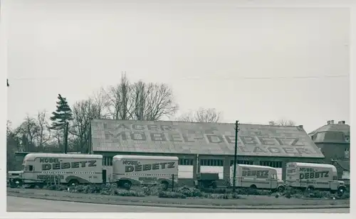 Foto Forst Aachen, Transporter des Einrichtungshauses Möbel Debetz, Karosseriebau Hubert Souren KG