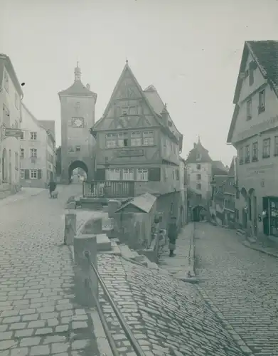 Foto Rothenburg ob der Tauber Mittelfranken, Straßenpartie, Tor, 04.06.1927