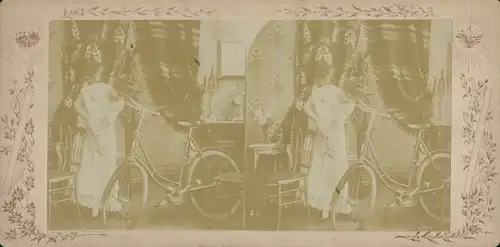 Stereo Foto Frau pumpt Fahrrad auf, um 1870