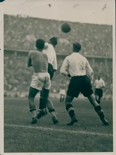 Foto Fußballspiel, Italien gegen Österreich, Olympia