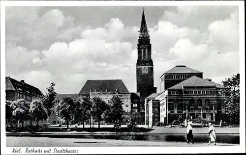 Ak Hansestadt Kiel, Rathaus, Stadttheater, Passanten