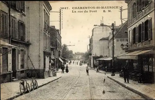 Ak Charenton St Maurice Hauts de Seine, La rue du Pont