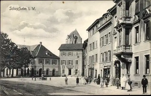 Ak Schopfheim in Baden, Straßenpartie, Brunnen