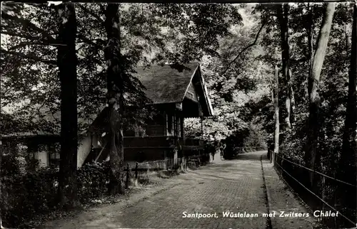 Ak Santpoort Nordholland Niederlande, Wüstelaan met Zwitsers Chalet