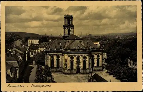 Ak Saarbrücken, Ansicht der Ludwigskirche, Straßenseite