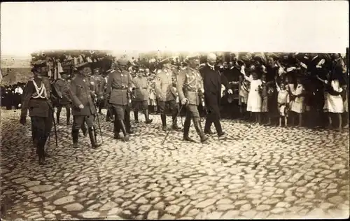 Foto Ak Kaiser Wilhelm II. besucht Königin Elisabeth Garde Grenadier Regiment 3