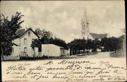 Ak Fouras Charente Maritime, Place Carnot, Église Saint Gaudence