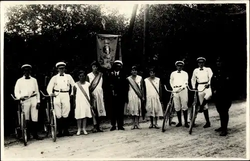 Foto Ak Bräunsdorf Limbach Oberfrohna Sachsen, Radfahrverein Einigkeit