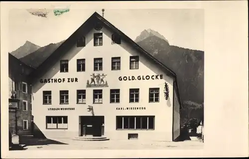 Ak Reutte in Tirol, Gasthof Goldenen Glocke