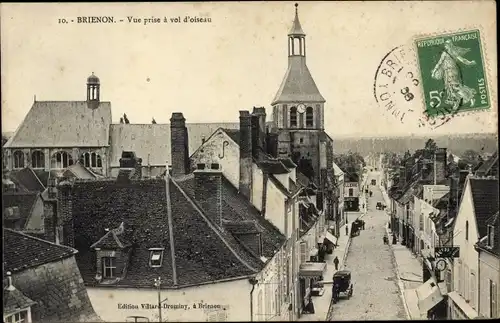 Ak Brienon Yonne, Vue prise à vol d'oiseau, Kirche, Straßenansicht