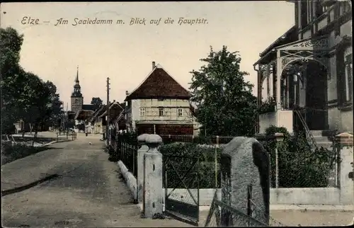 Ak Elze Niedersachsen, Am Saaledamm mit Blick auf  die Hauptstraße