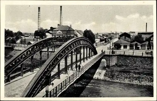 Ak Kroměříž Kremsier Region Zlin, Am Quai, Brücke, Blick auf den Ort