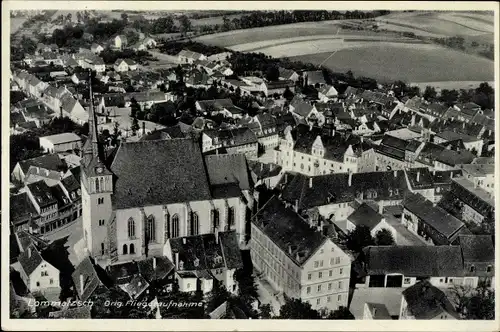 Ak Lommatzsch in Sachsen, Totalansicht der Ortschaft, Fliegeraufnahme