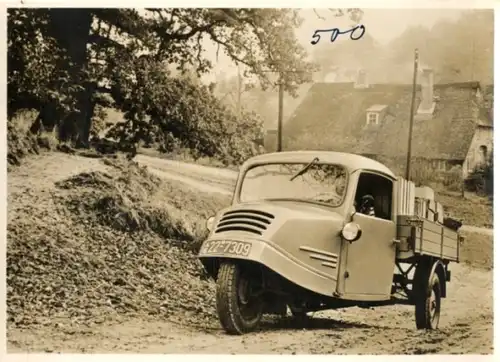 Foto Fahrzeug Firma Vidal Harburg, Goliath Pritschenwagen