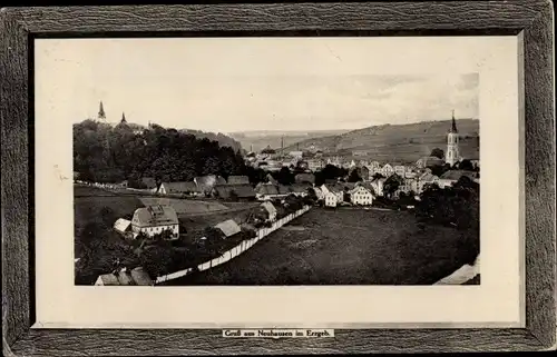 Passepartout Ak Neuhausen im Erzgebirge, Gesamtansicht auf den Ort mit Kirche, Schloß Purschenstein