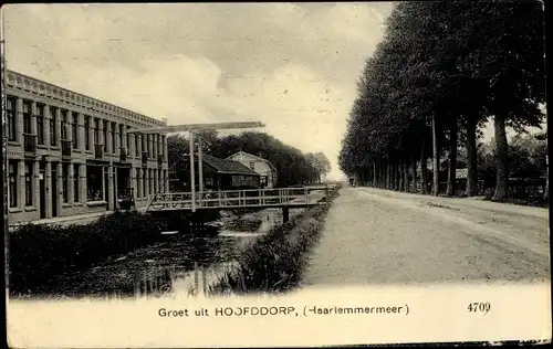 Ak Hoofddorp Nordholland Niederlande, Haarlemmermeer, Flusspartie, Straße, Brücke