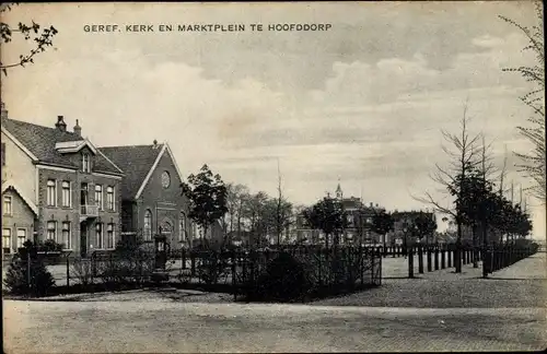 Ak Hoofddorp Haarlemmermeer Nordholland Niederlande, Geref. Kerk en Marktplein