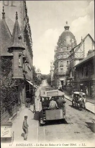 Ak Houlgate Calvados, La Rue des Bainse, Grand Hotel