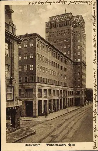 Ak Düsseldorf, Blick auf das Wilhelm Marx Haus, Straße