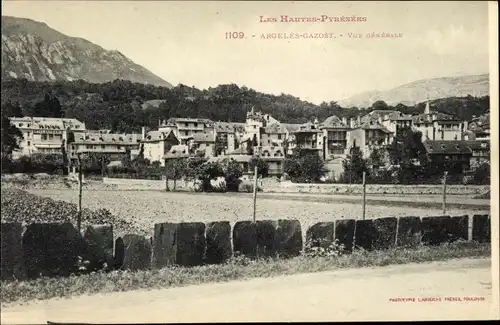 Ak Argelès Gazost Hautes Pyrénées, Vue générale, Hôtel de France 