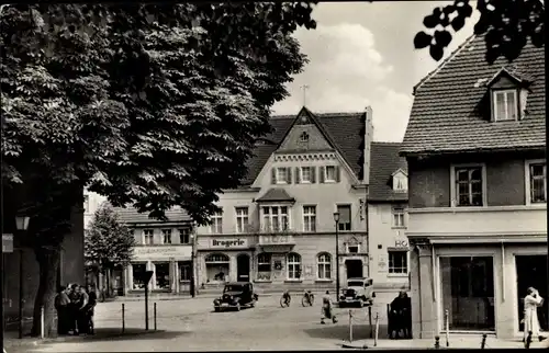 Ak Hohenmölsen im Burgenlandkreis, Stalinplatz, Drogerie