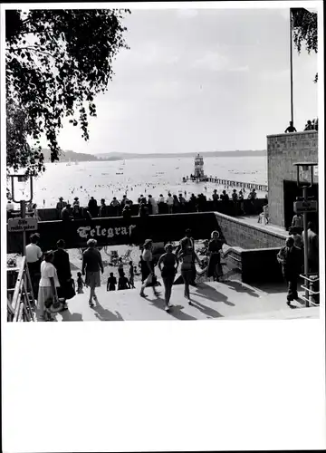 Foto Berlin Wannsee, Bert Sass, Promenade am Wannsee, Telegraf