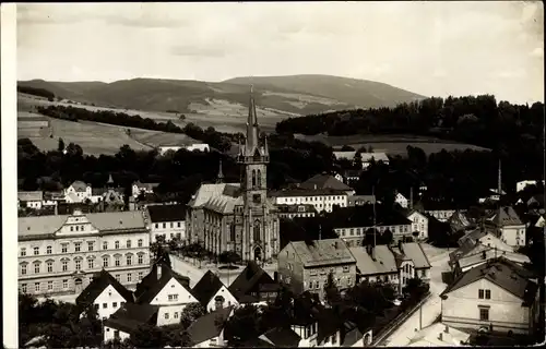 Ak Vrchlabí Hohenelbe Reg Königgrätz, Teilansicht, Kirche