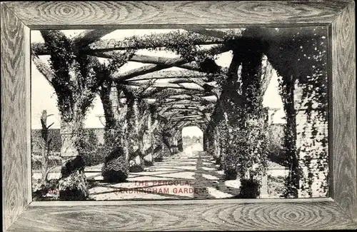 Passepartout Ak Sandringham East Eangland, Sandringham Gardens, the pergola