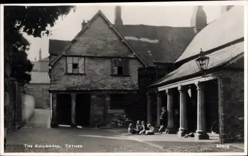 Ak Totnes Devon South West England, The Guildhall