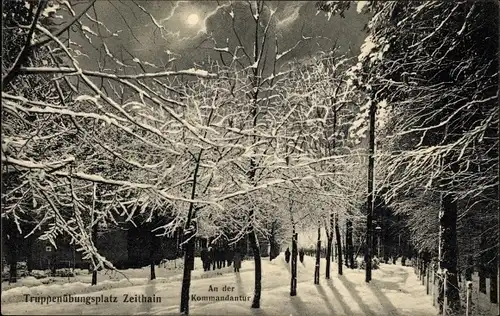 Mondschein Ak Zeithain in Sachsen, Truppenübungsplatz, an der Kommandantur, Winter