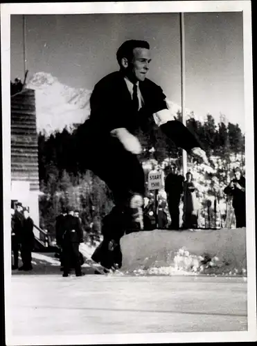 Foto Eiskunstläufer Dick Button, Portrait