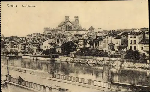 Ak Verdun Meuse, Vue générale sur l'endroit, maisons