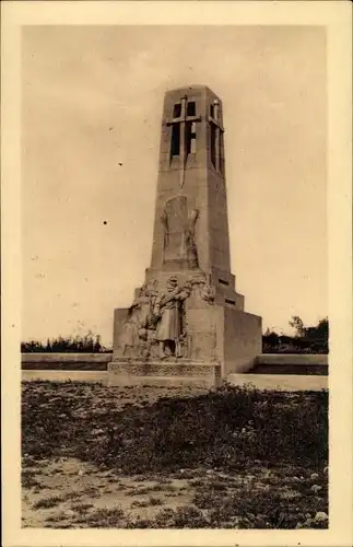 Ak Vauquois Meuse, Le Phare qui veille les Morts glorieux tombes