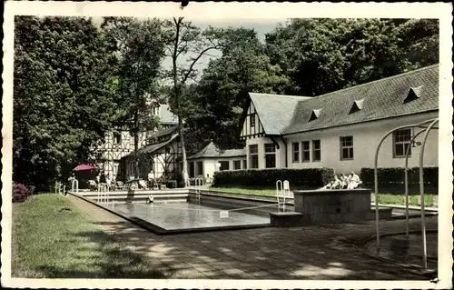 Ak Traben Trarbach an der Mosel, Erholungsheim Mannesmann AG Düsseldorf, Schwimmbad