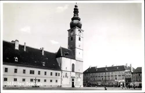 Ak Sankt Pölten in Niederösterreich, Domplatz