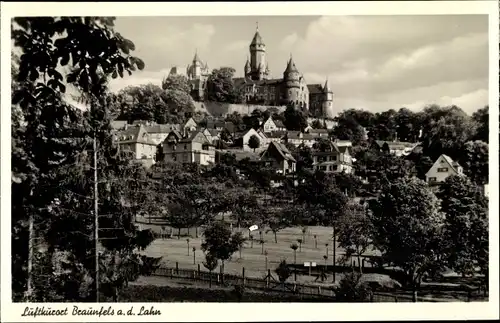 Ak Braunfels an der Lahn, Blick auf den Ort, Burg