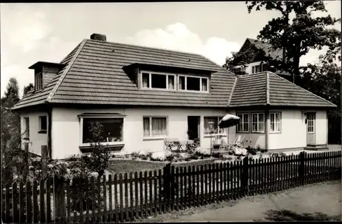 Ak Ostseebad Timmendorfer Strand, Fremdenheim, Waldstraße Am Parkplatz 9