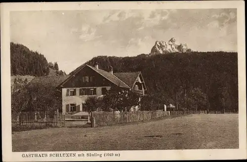 Ak Pinswang in Tirol, Gasthof z. Schluxen mit Säuling