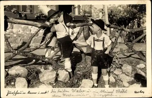 Ak Kinder in bayrischen Tracht, Lederhose