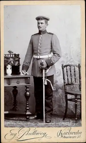 Foto Deutscher Soldat in Uniform, Fotograf Eugen Butteweg, Karlsruhe