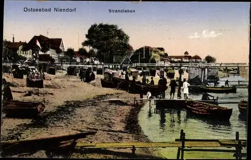 Ak Ostseebad Niendorf Timmendorfer Strand, Strandleben, Badegäste, Boote